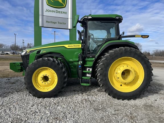 Image of John Deere 8R 370 equipment image 1