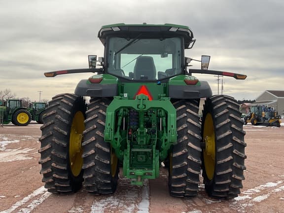 Image of John Deere 8R 370 equipment image 4