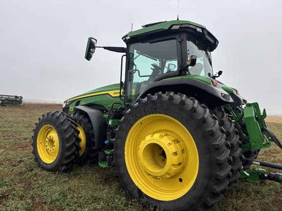 Image of John Deere 8R 370 equipment image 4
