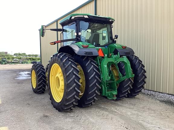 Image of John Deere 8R 370 equipment image 3