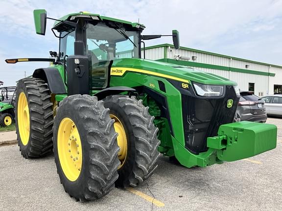 Image of John Deere 8R 370 equipment image 2