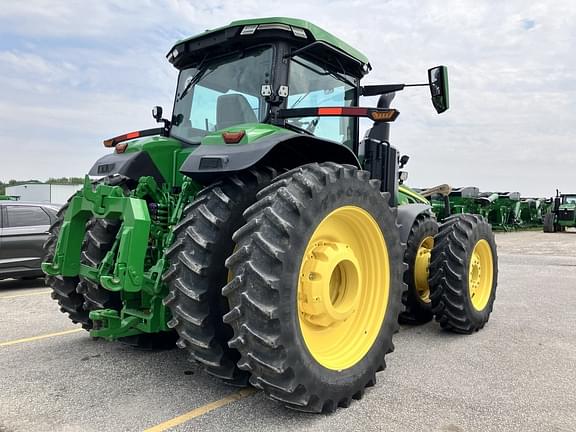 Image of John Deere 8R 370 equipment image 4