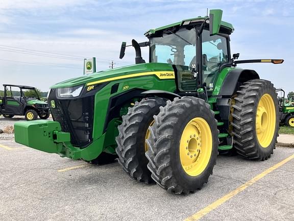 Image of John Deere 8R 370 Primary image