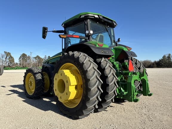 Image of John Deere 8R 370 equipment image 4