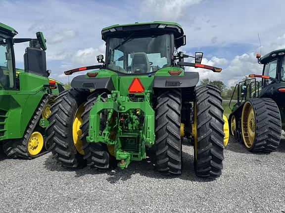 Image of John Deere 8R 370 equipment image 3