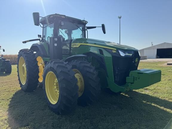 Image of John Deere 8R 370 equipment image 4