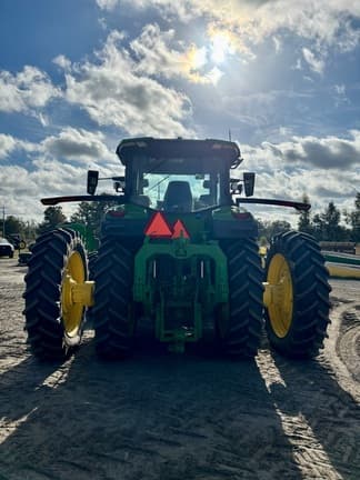 Image of John Deere 8R 370 equipment image 3