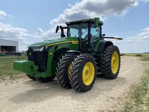 2024 John Deere 8R 370 Image