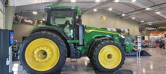 Image of John Deere 8R 370 equipment image 1