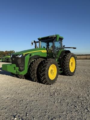 2024 John Deere 8R 370 Image