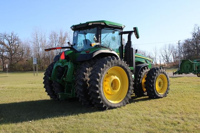 Image of John Deere 8R 370 equipment image 4