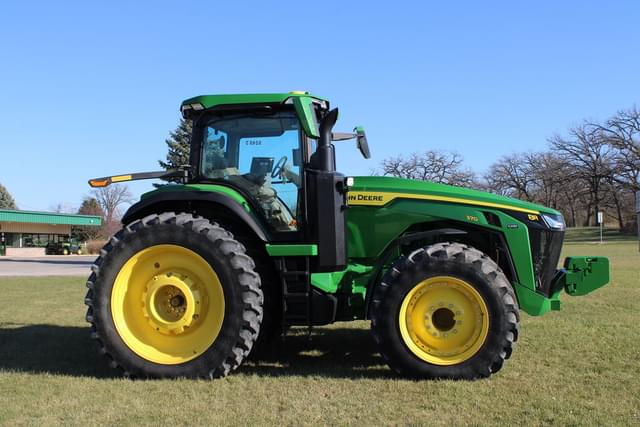 Image of John Deere 8R 370 equipment image 3