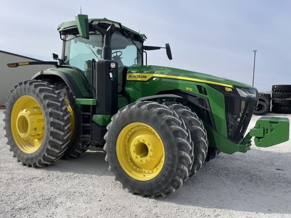 Image of John Deere 8R 370 equipment image 1
