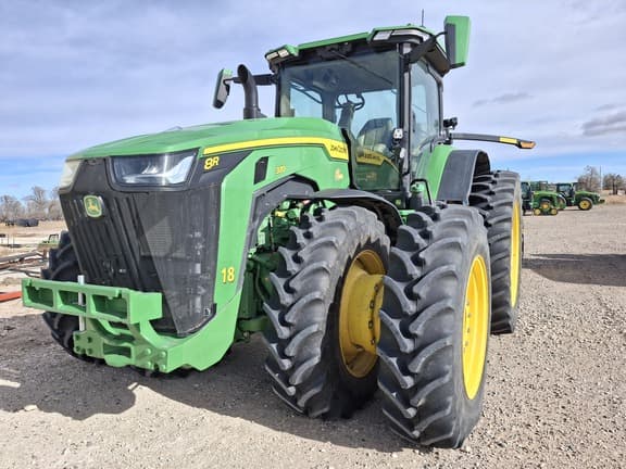 Image of John Deere 8R 370 equipment image 3