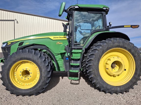 Image of John Deere 8R 370 equipment image 1