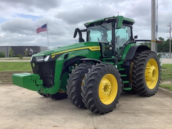 Image of John Deere 8R 370 equipment image 1
