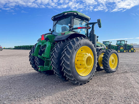 Image of John Deere 8R 370 equipment image 4