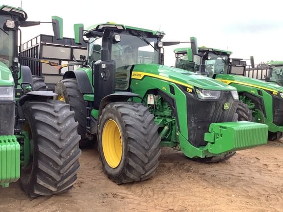 2024 John Deere 8R 370 Equipment Image0