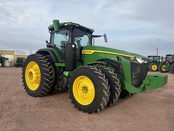 Image of John Deere 8R 370 equipment image 4