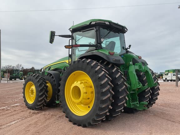 Image of John Deere 8R 370 equipment image 2