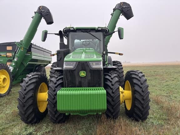 Image of John Deere 8R 370 equipment image 2