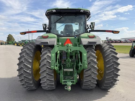 Image of John Deere 8R 370 equipment image 4