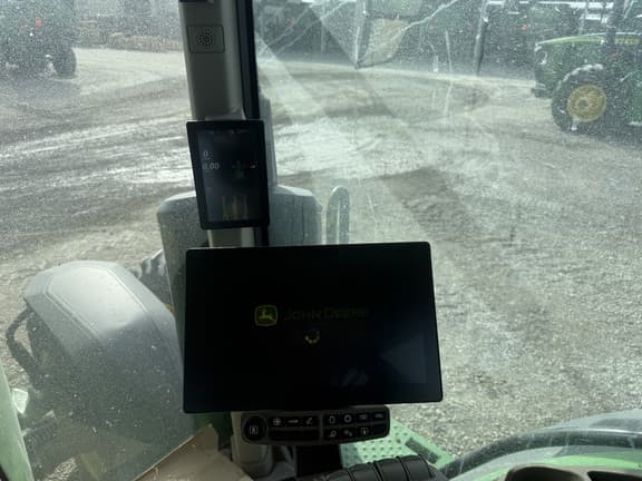 Image of John Deere 8R 370 equipment image 3