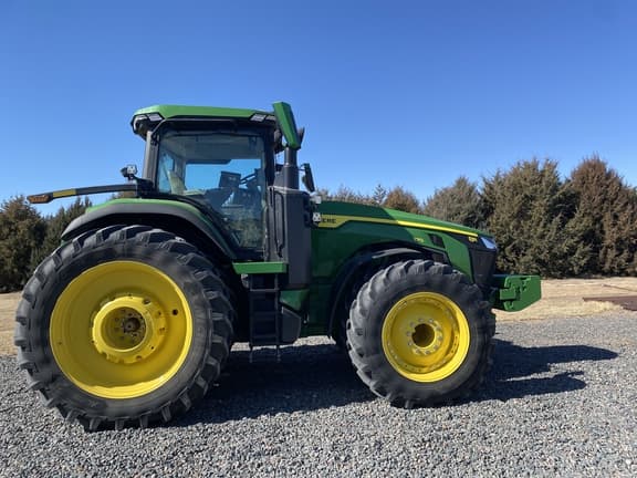 Image of John Deere 8R 370 Primary image