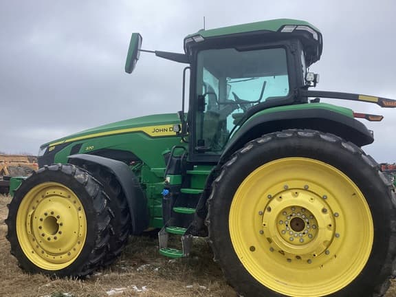 Image of John Deere 8R 370 equipment image 3