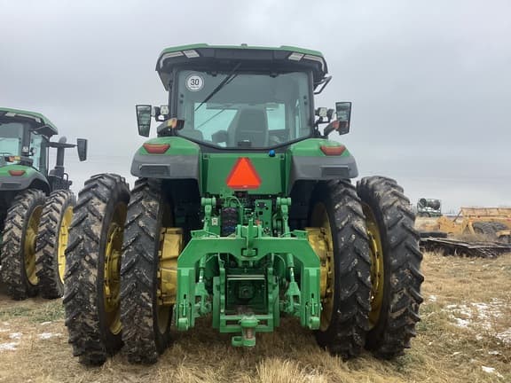 Image of John Deere 8R 370 equipment image 2