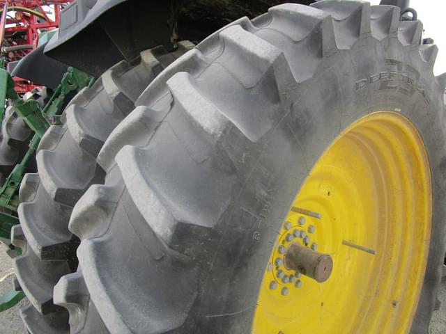 Image of John Deere 8R 370 equipment image 3