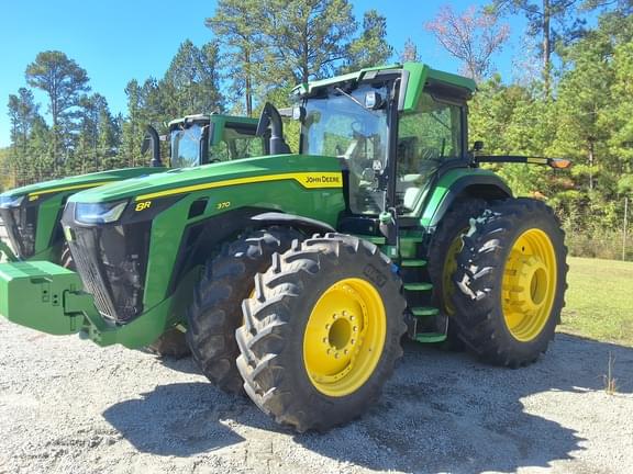 Image of John Deere 8R 370 Primary image