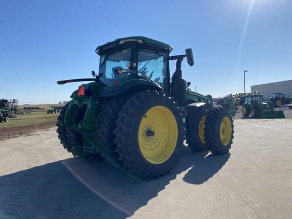 Image of John Deere 8R 370 equipment image 4