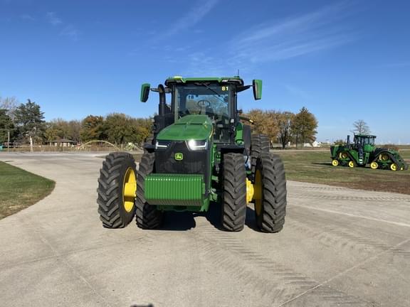 Image of John Deere 8R 370 equipment image 1