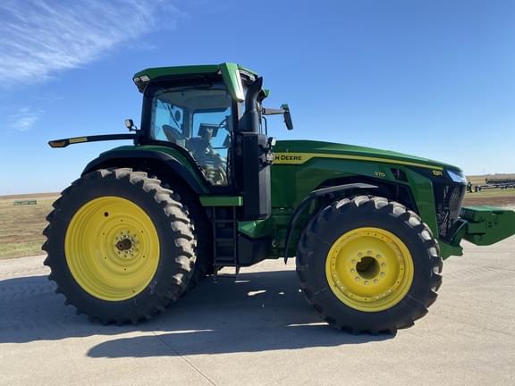 Image of John Deere 8R 370 equipment image 3