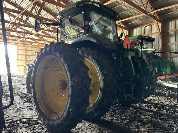 Image of John Deere 8R 370 equipment image 4