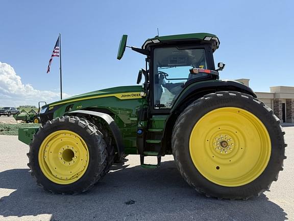 Image of John Deere 8R 370 equipment image 1