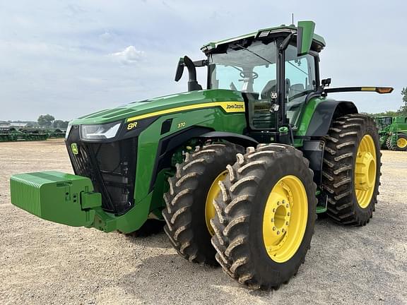 Image of John Deere 8R 370 equipment image 1