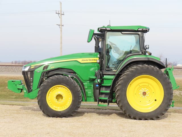 Image of John Deere 8R 370 equipment image 1