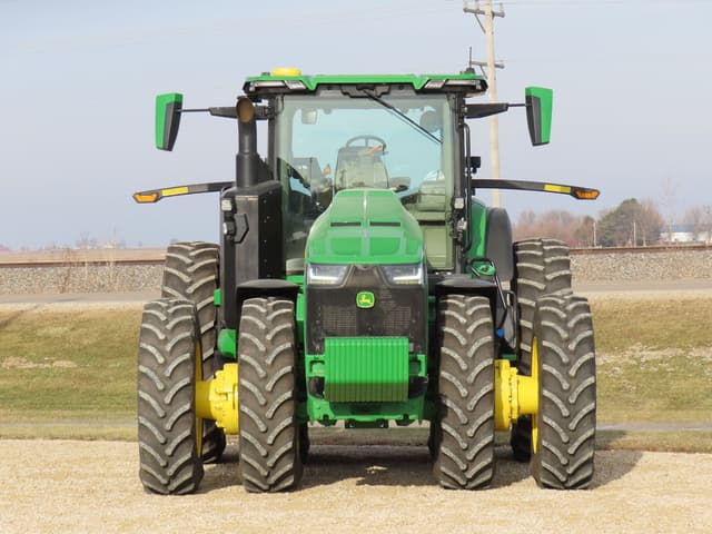 Image of John Deere 8R 370 equipment image 3