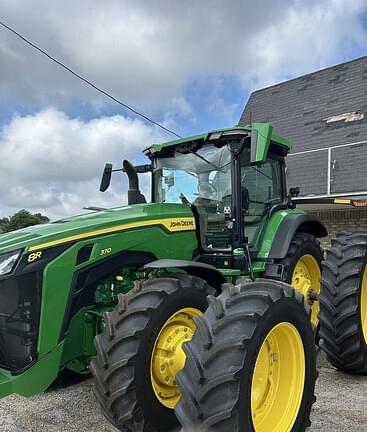 Image of John Deere 8R 370 equipment image 2