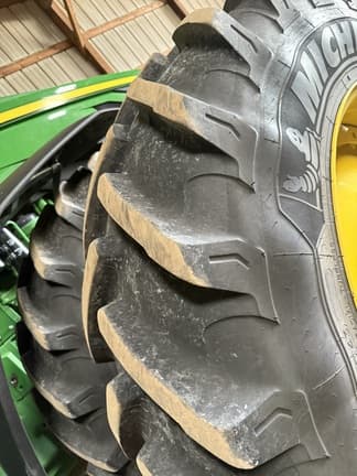 Image of John Deere 8R 370 equipment image 4