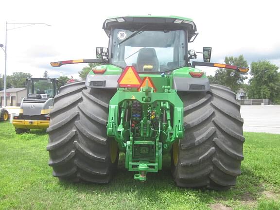 Image of John Deere 8R 370 equipment image 4