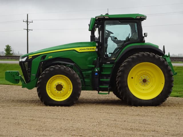 Image of John Deere 8R 370 equipment image 3