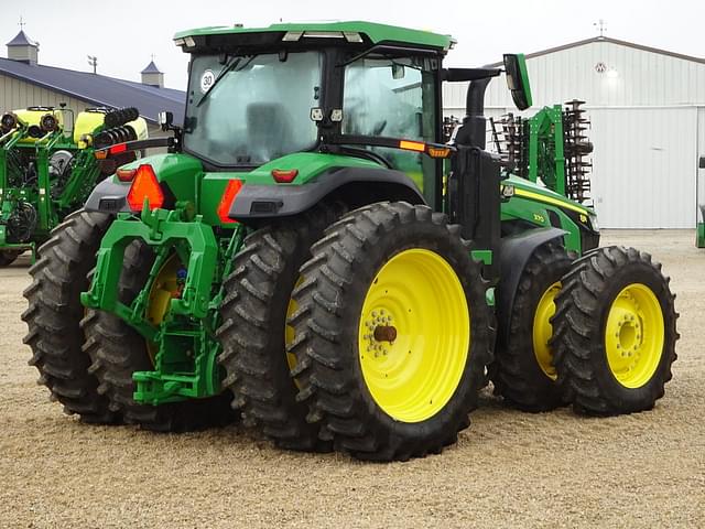 Image of John Deere 8R 370 equipment image 4