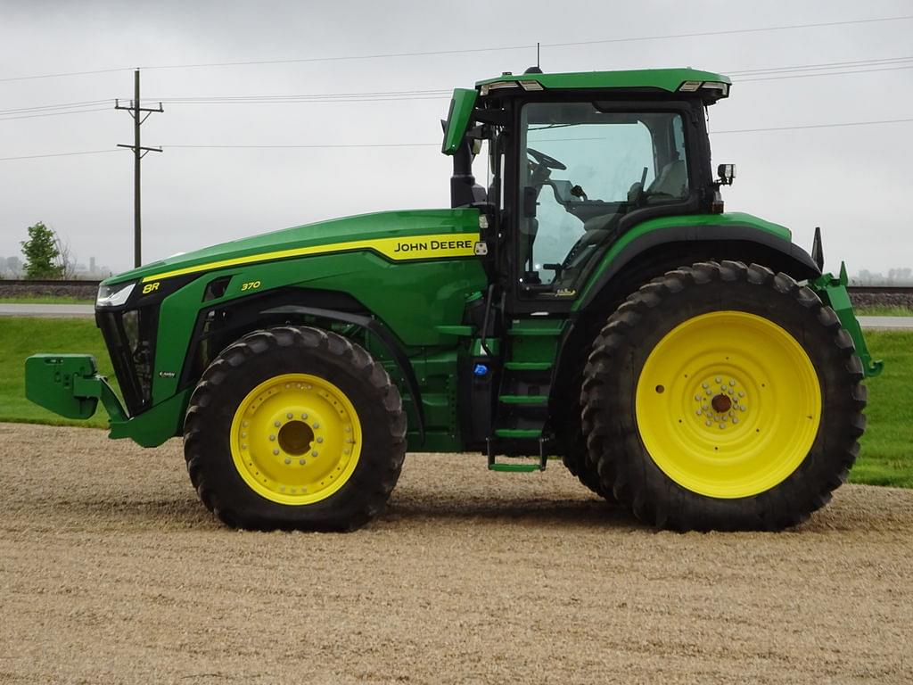 Image of John Deere 8R 370 Primary image