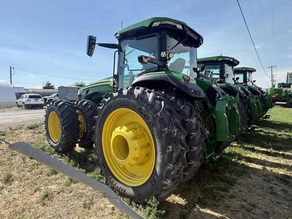 Image of John Deere 8R 370 equipment image 3