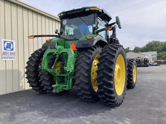 Image of John Deere 8R 370 equipment image 4