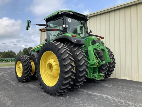 Image of John Deere 8R 370 equipment image 2