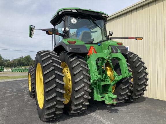 Image of John Deere 8R 370 equipment image 3